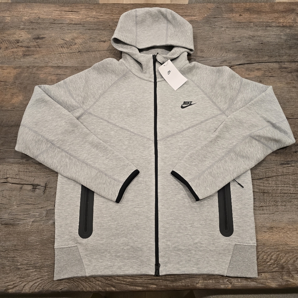 NIKE SPORTSWEAR TECH FLEECE HOODIE MENS